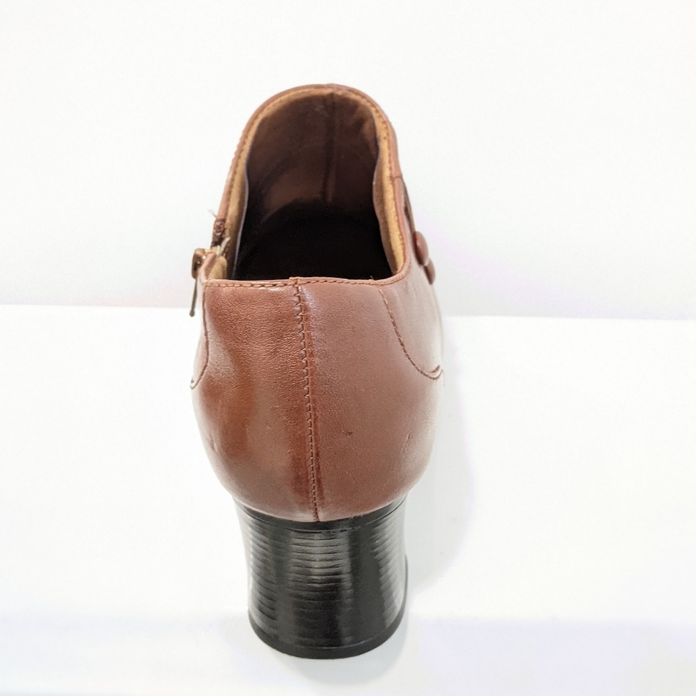 NWOT leather shoes by Clarks - Picture 11 of 16
